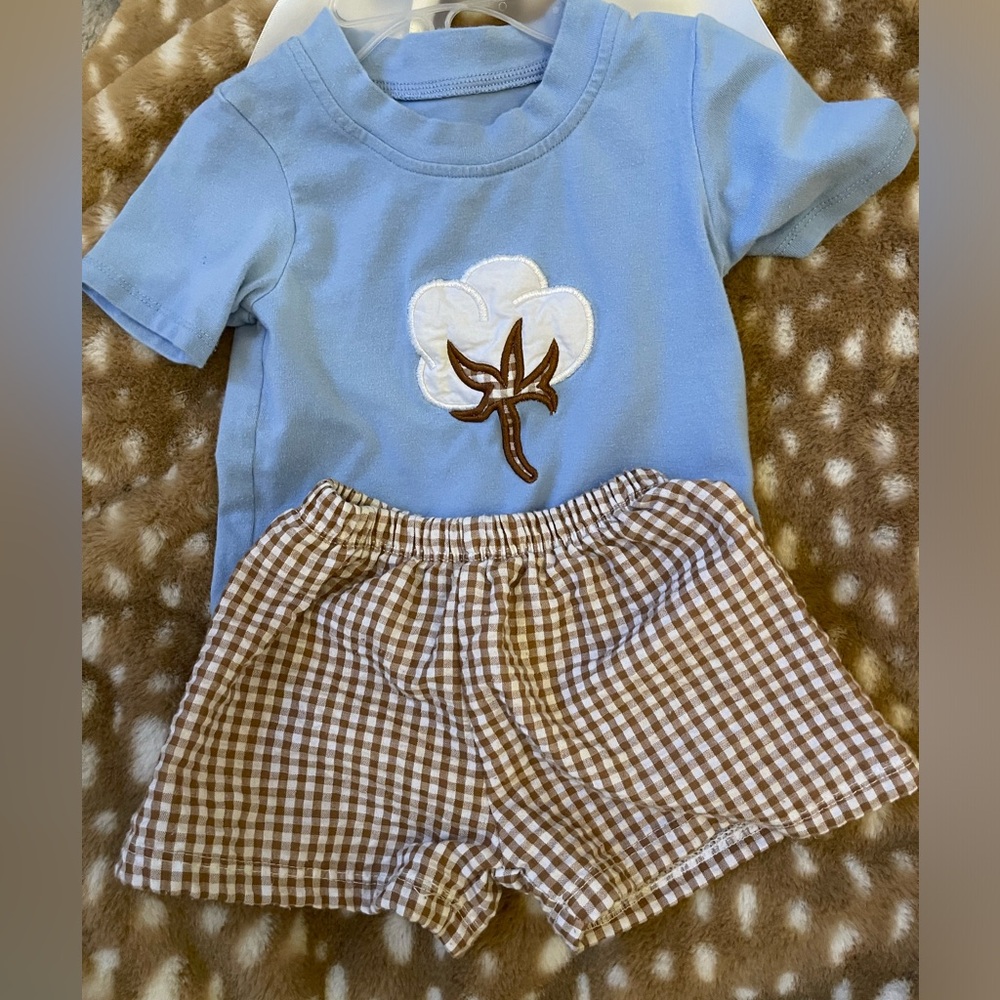 Boys smocked shorts set